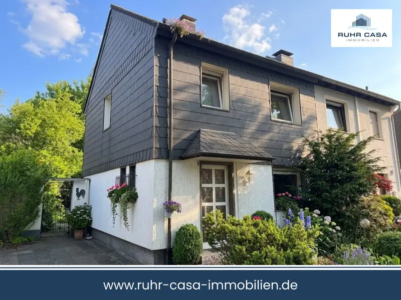 Doppelhaushälfte mit schönem Garten in Alstaden – Garage, Fernwärme & Entwicklungspotenzial, Oberhausen