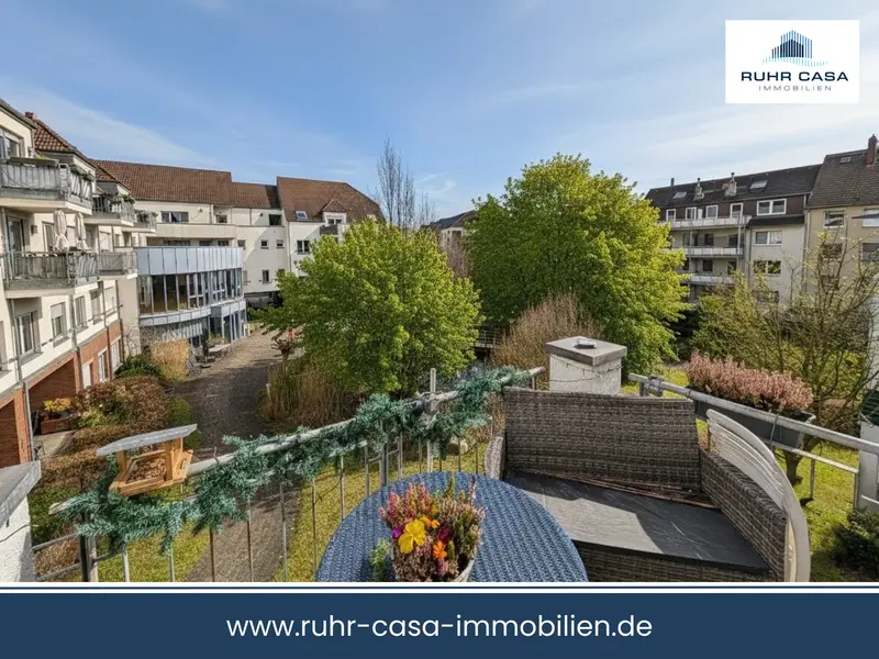 Lichtdurchflutetes Investment im Dachgeschoss – Barrierefrei mit Aufzug und Balkon, Duisburg