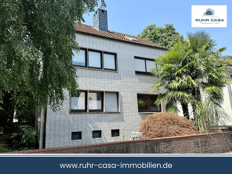 Vielseitiges Zweifamilienhaus mit Terrasse, Balkon und ausgebautem Dachgeschoss in OB-Dümpten, Oberhausen